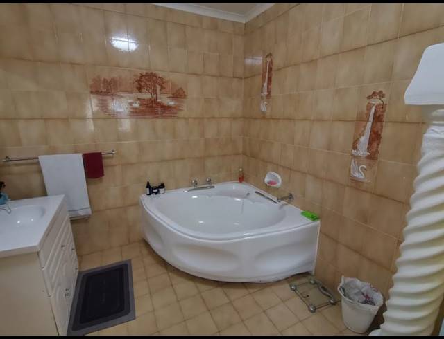 4 BEDROOM HOUSE FOR SALE IN VANDERBIJLPARK SE 3